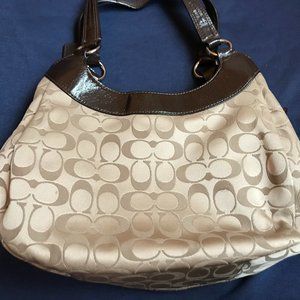 Coach Hobo Handbag (Beige)